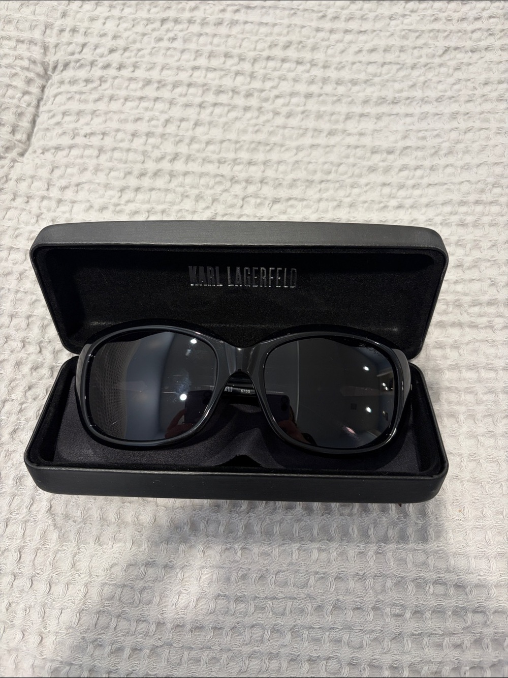Karl Lagerfeld Black Womens Oversized Square Sunglasses